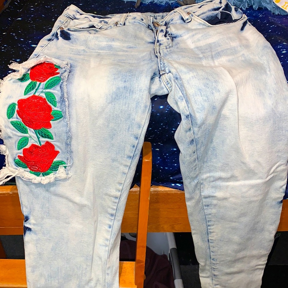 Rue 21 Premium Denim Jeans with Rose Patch